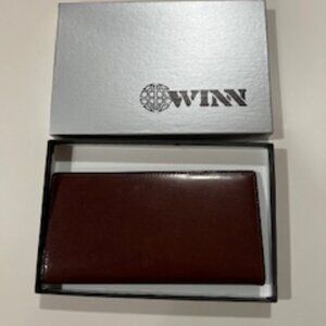 Winn International Leather Wallet Brown